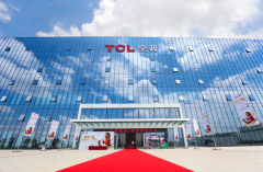 阿森纳名宿罗伯特·皮雷走进 TCL空调广州智能智造基地，点赞硬核科技